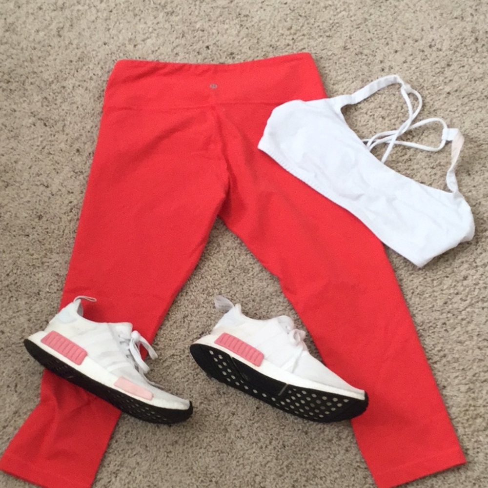Lululemon pink yoga leggings